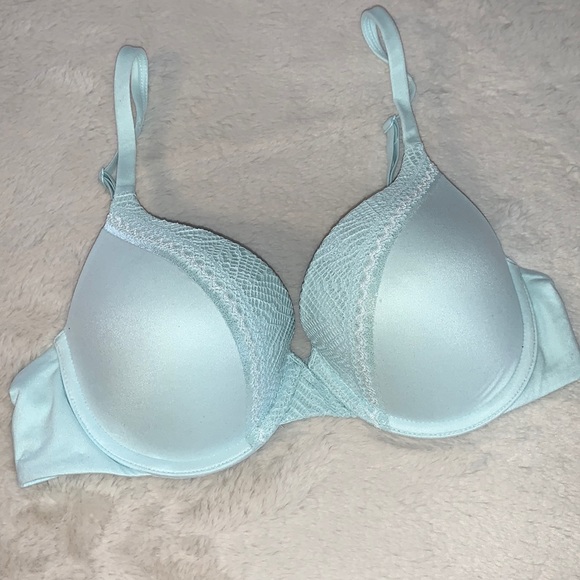 Victoria's Secret Other - 34D Victoria’s Secret Body By Victoria padded push-up bra